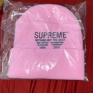 Supreme beanie from winter drop